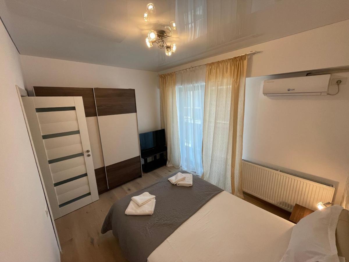 Mamaia Beach Luxymar 3 Apartment ภายนอก รูปภาพ